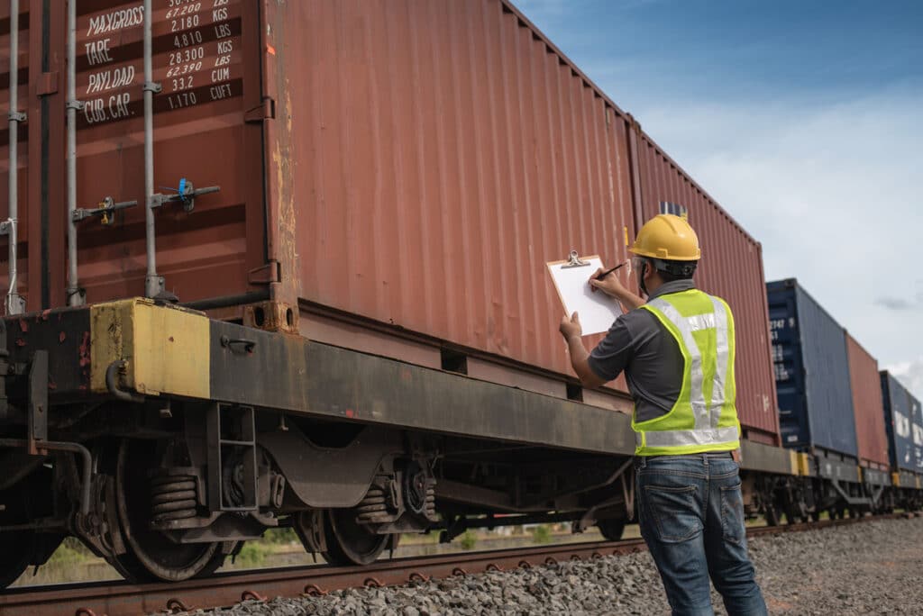Capstone-Worker-Inspecting-Containers